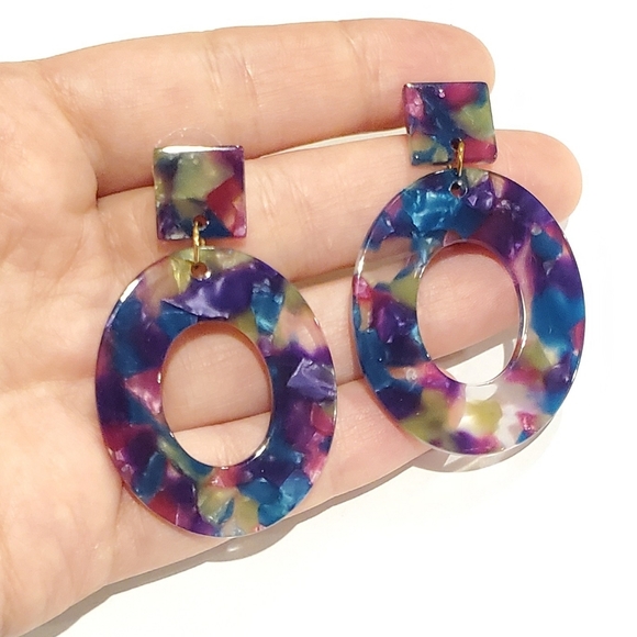 NWOT Rainbow Tortoise Shell Oval Earrings - Picture 7 of 10